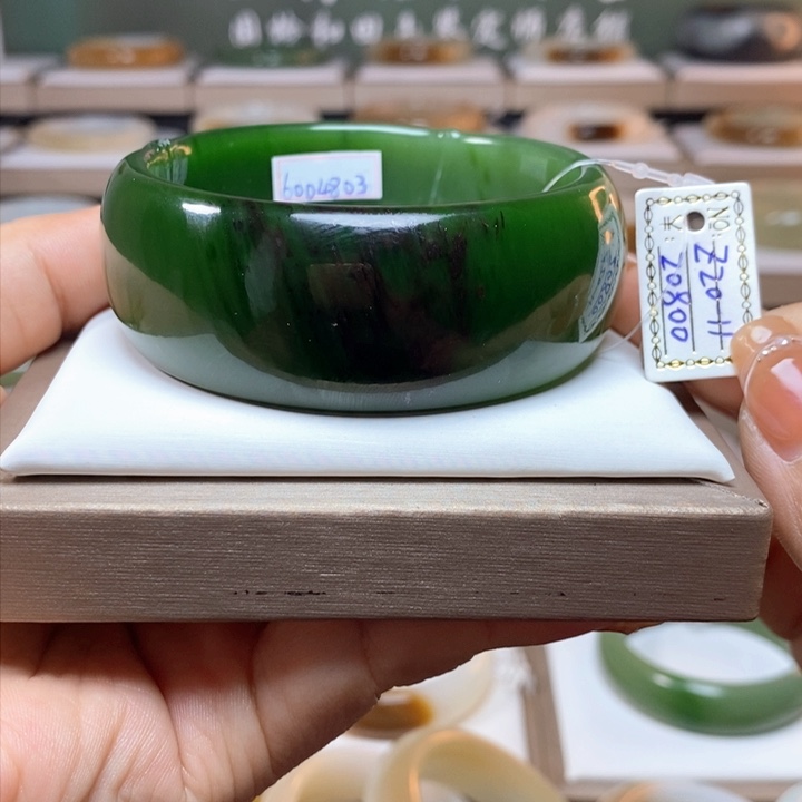 和田玉手镯60未镶嵌