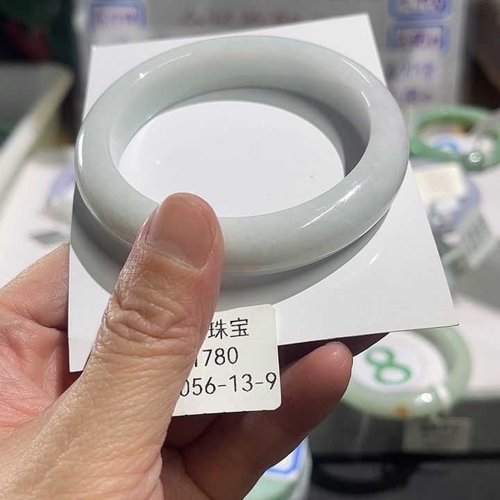 翡翠未镶嵌手镯纯天然缅甸翡翠手镯