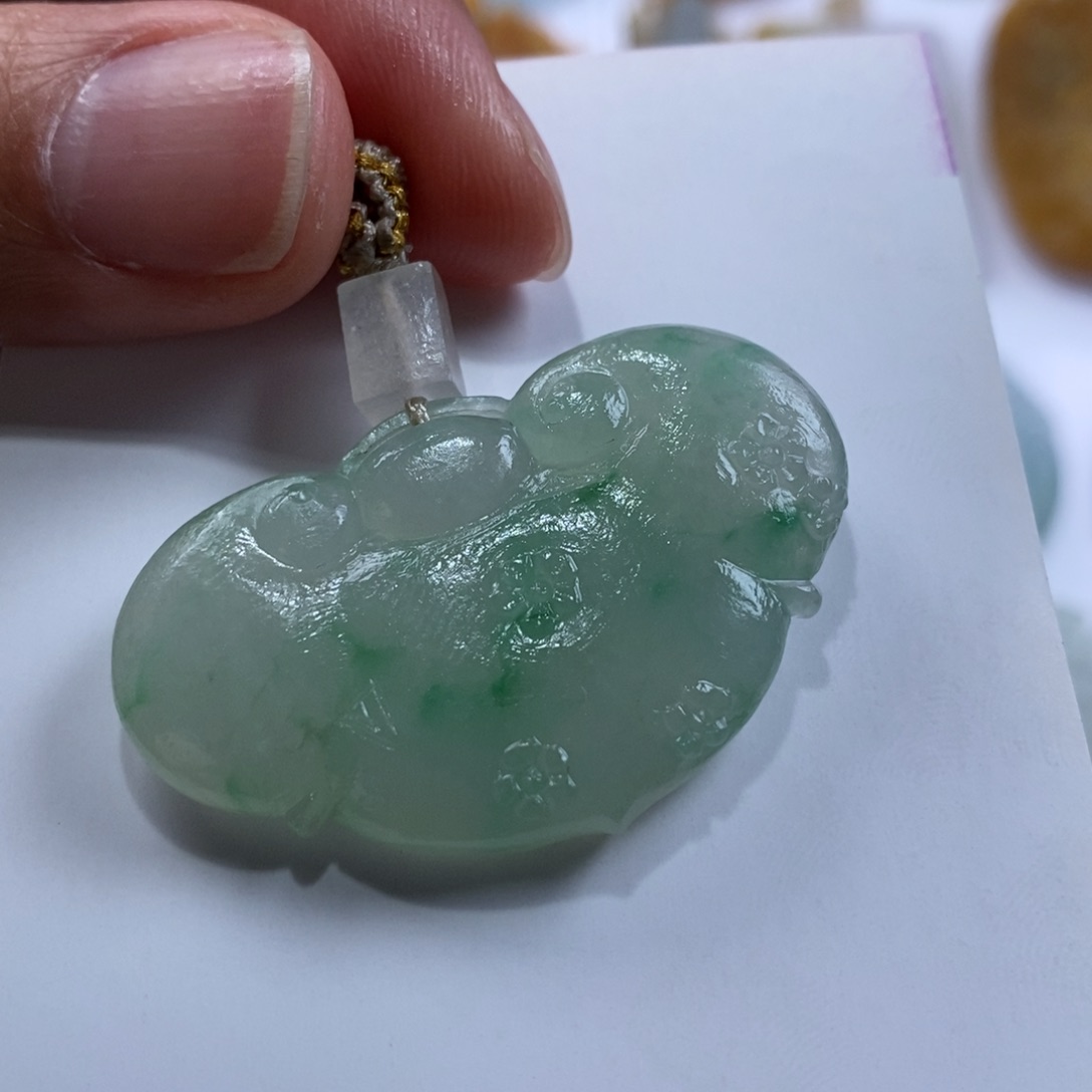 定制翡翠未镶嵌如意