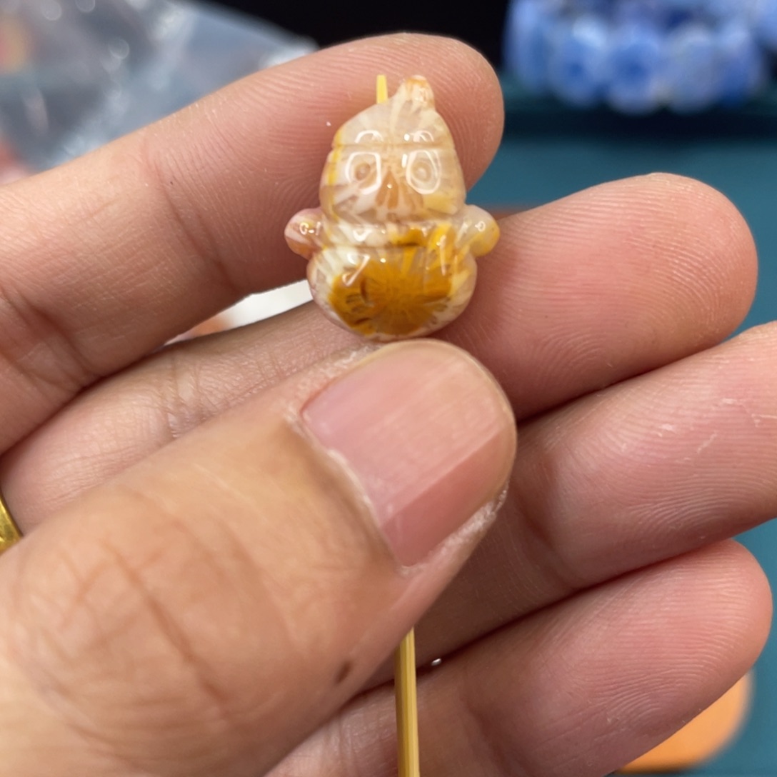 未镶嵌手镯硅化玉
