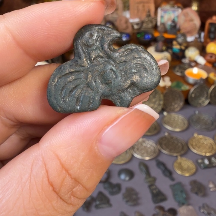 金属材质配件一个