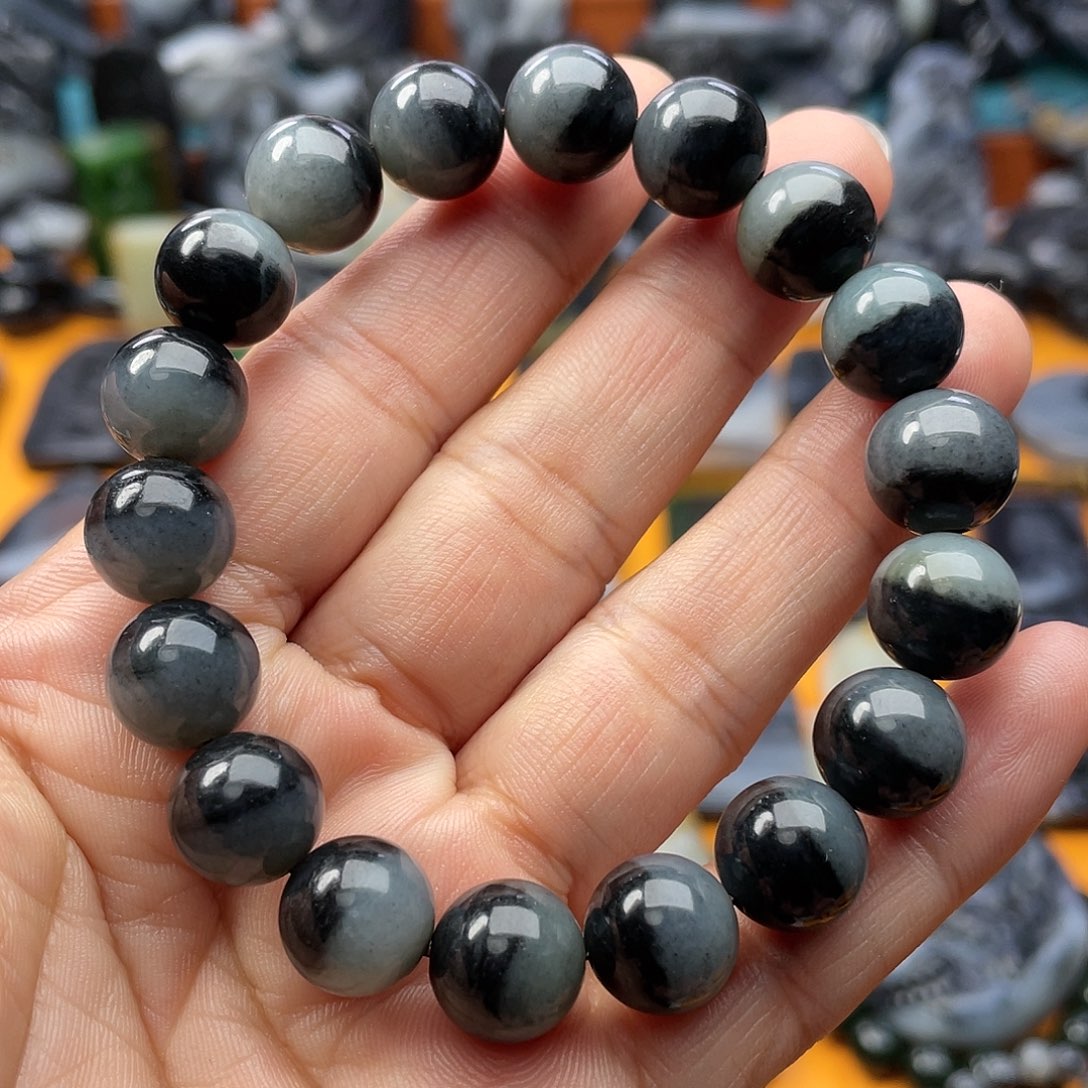 和田玉未镶嵌手串