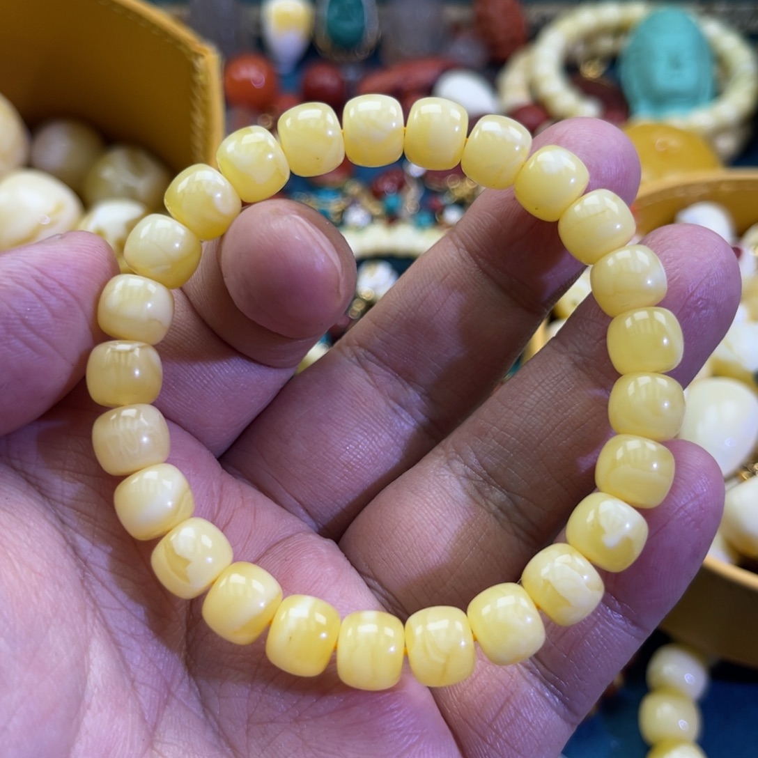 琥珀未镶嵌珠宝奇石86