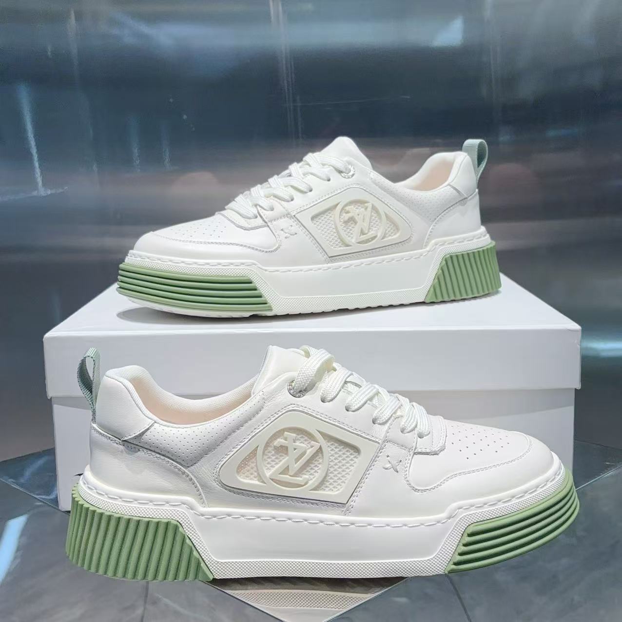 真皮小白鞋新款时尚系带透气皮网拼接休闲鞋百搭厚底板鞋潮鞋