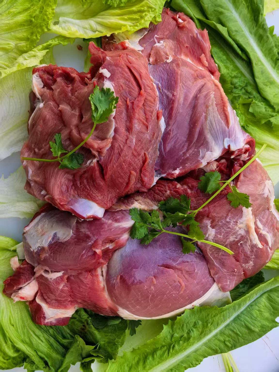 带皮羊后腿肉（无骨）（以现场称重为准）
