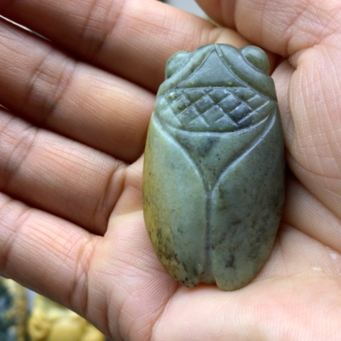 【闪购商品】未镶嵌岫岩河磨玉（透闪石质玉）把件