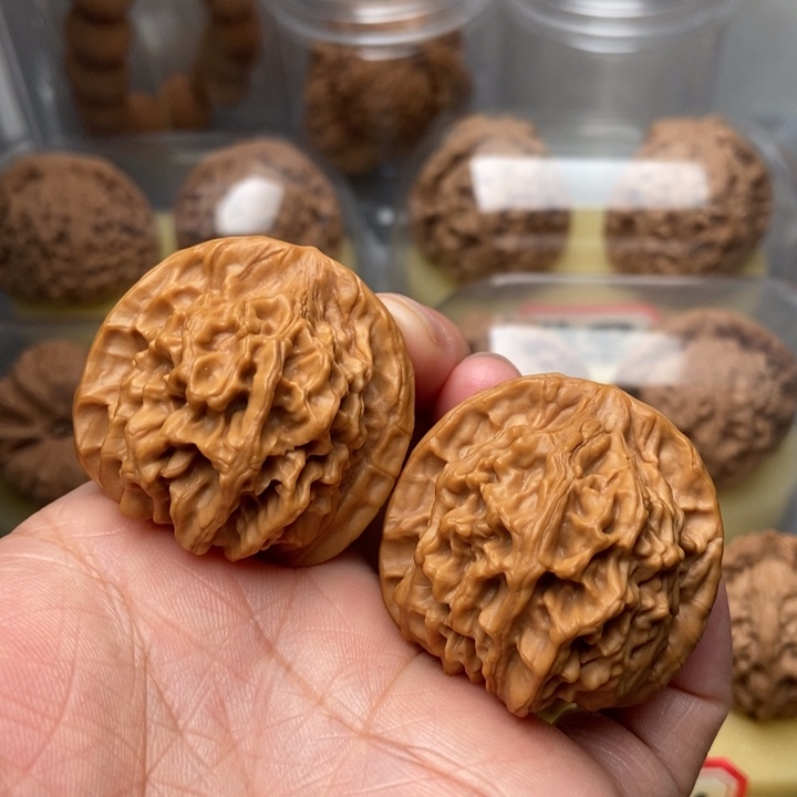 文玩核桃把件天地