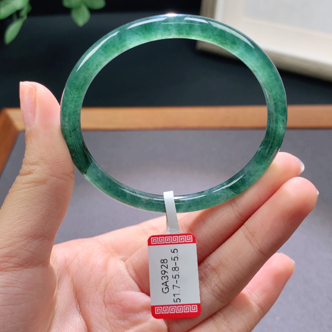 翡翠手镯未镶嵌天然翡翠手镯叮当镯