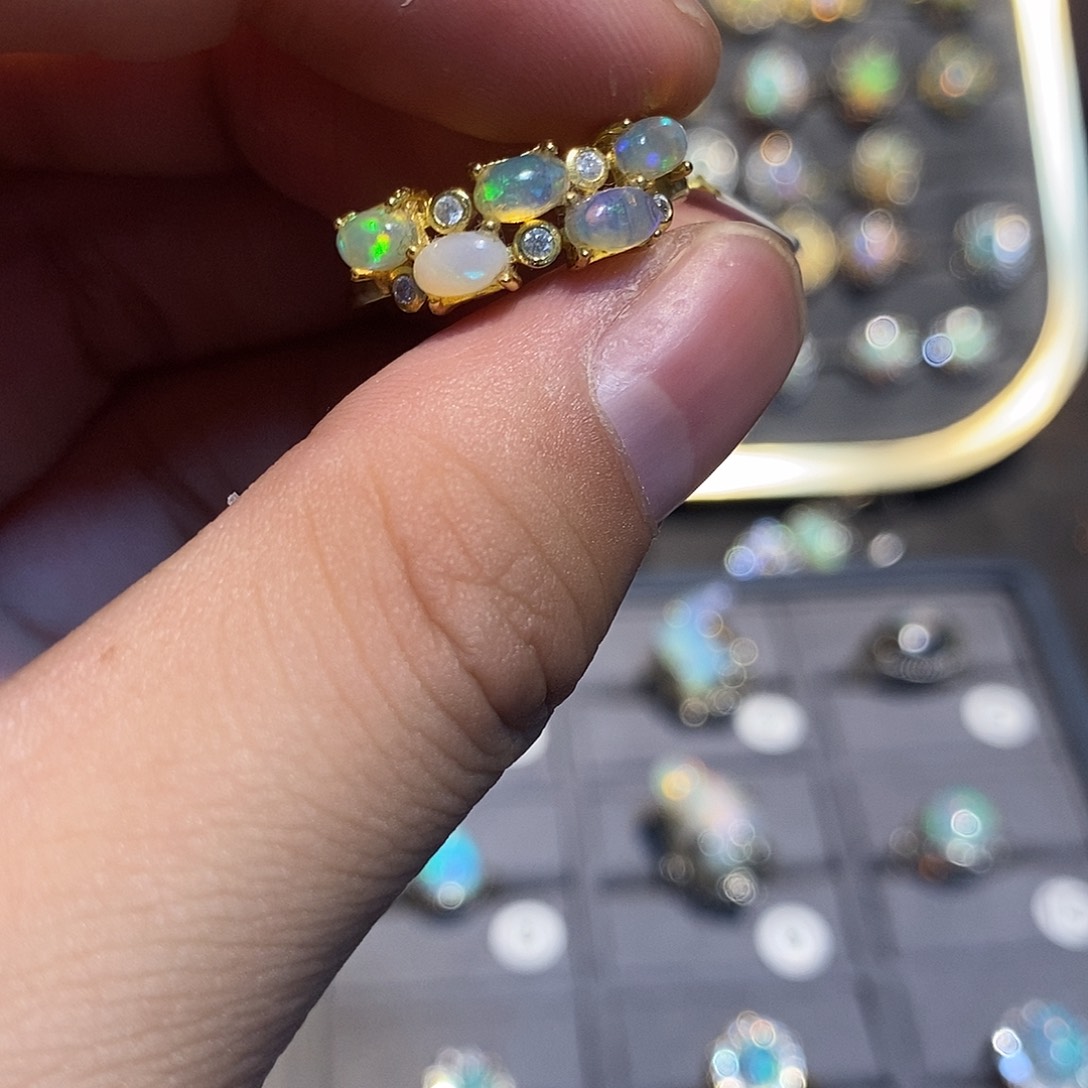 欧泊欧泊戒指银S925镶嵌