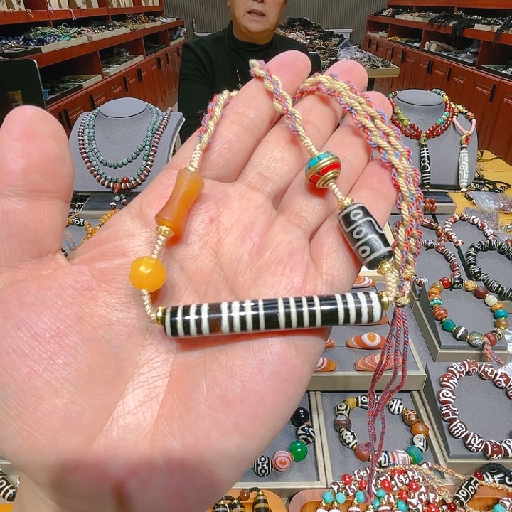 未镶嵌玛瑙/玉髓珠宝奇石