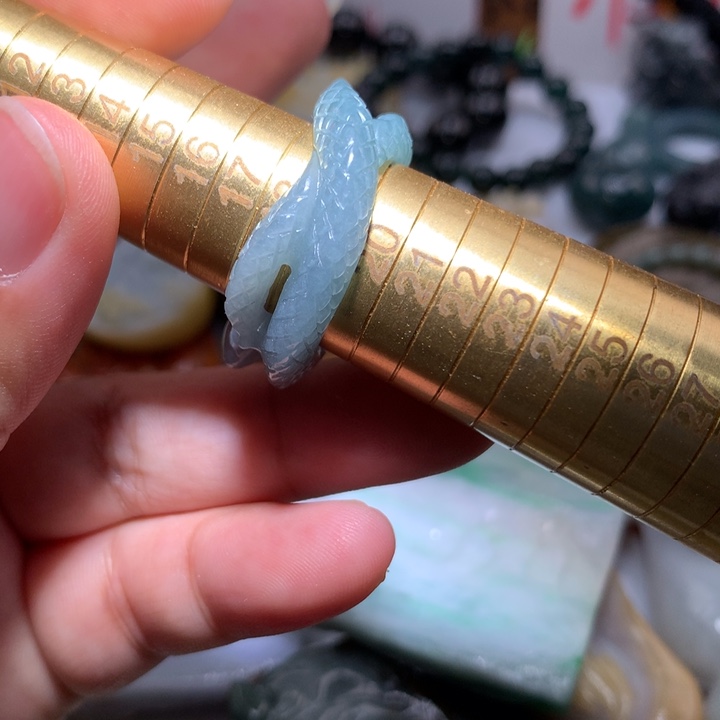 翡翠未镶嵌颈饰保真天然A货翡翠