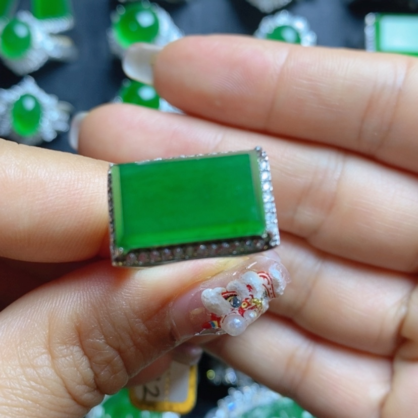 【闪购商品】翡翠挂件银S925镶嵌马鞍男戒