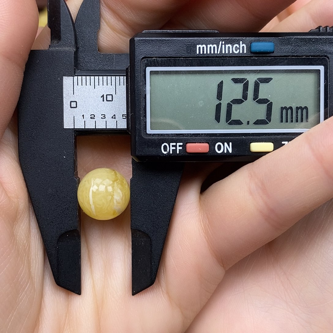 琥珀未镶嵌裸石一线天