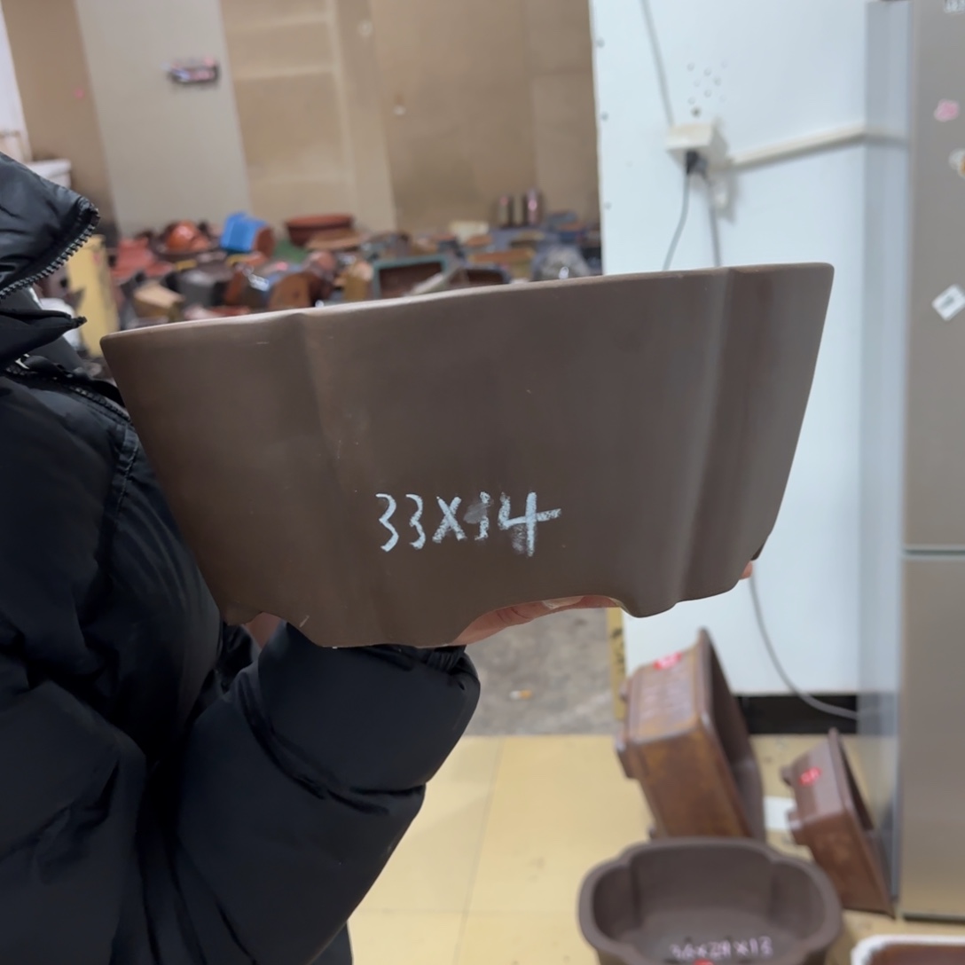 紫砂花盆呜呜呜呜