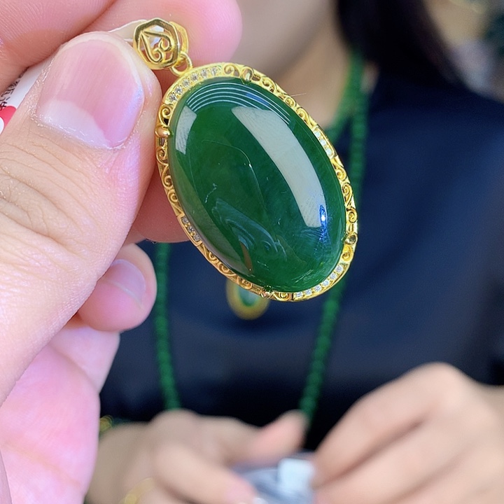 颈饰银S925镶嵌和田玉（碧玉）吊坠