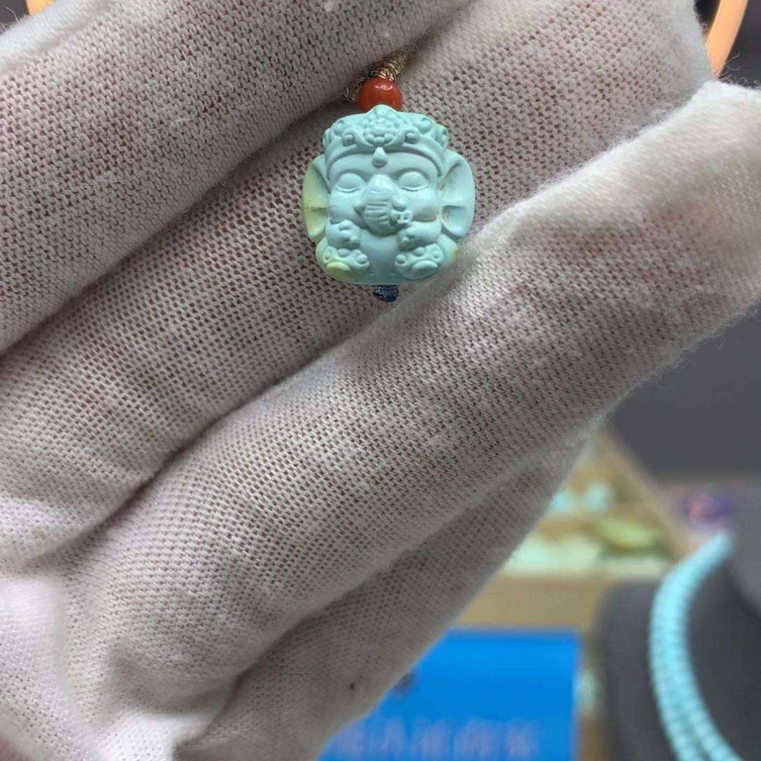 绿松石挂件未镶嵌