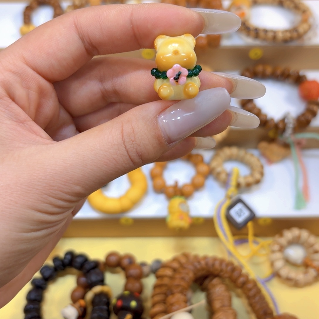 吊坠星月菩提围巾熊