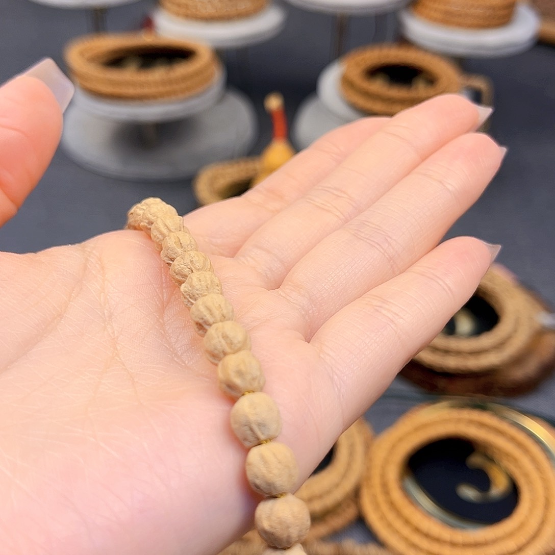 柏香籽/百香籽吊坠西**郭