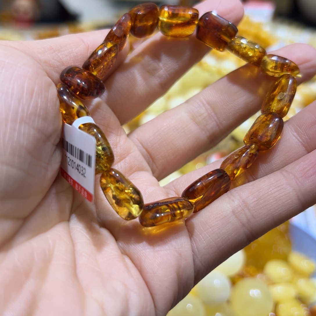 琥珀珠宝奇石未镶嵌