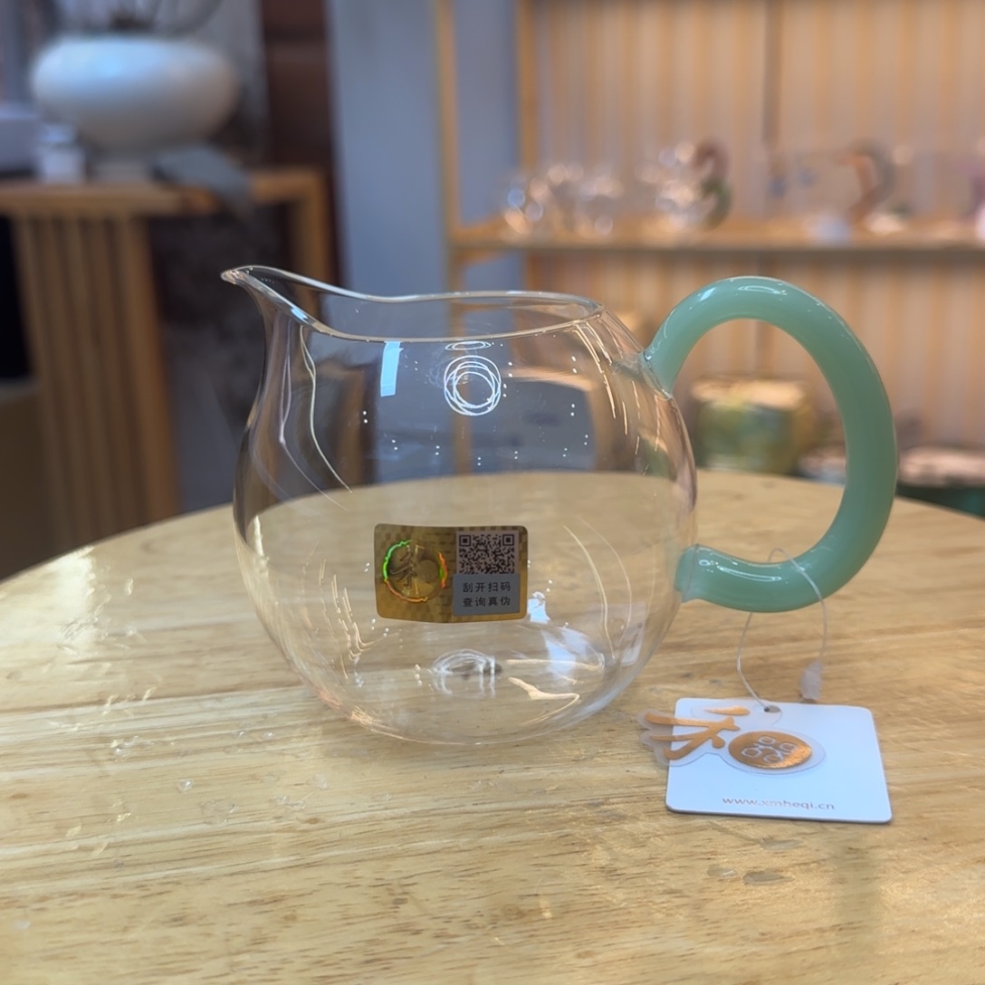 *****禾器畅然公道杯浅玉色