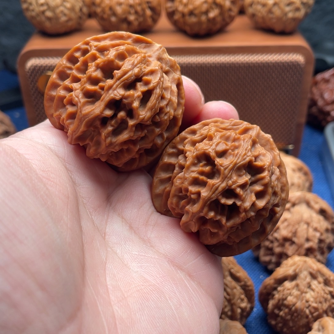 文玩核桃吊坠苹果园42