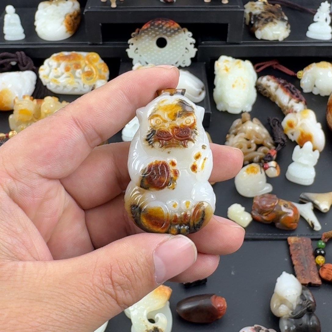 和田玉（糖玉）颈饰未镶嵌老*