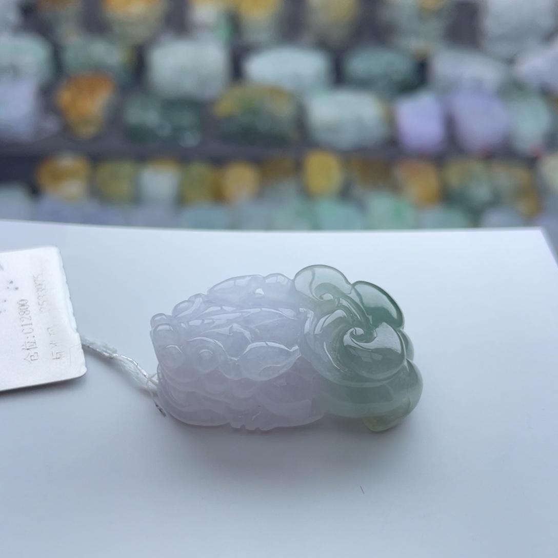 翡翠颈饰未镶嵌貔貅