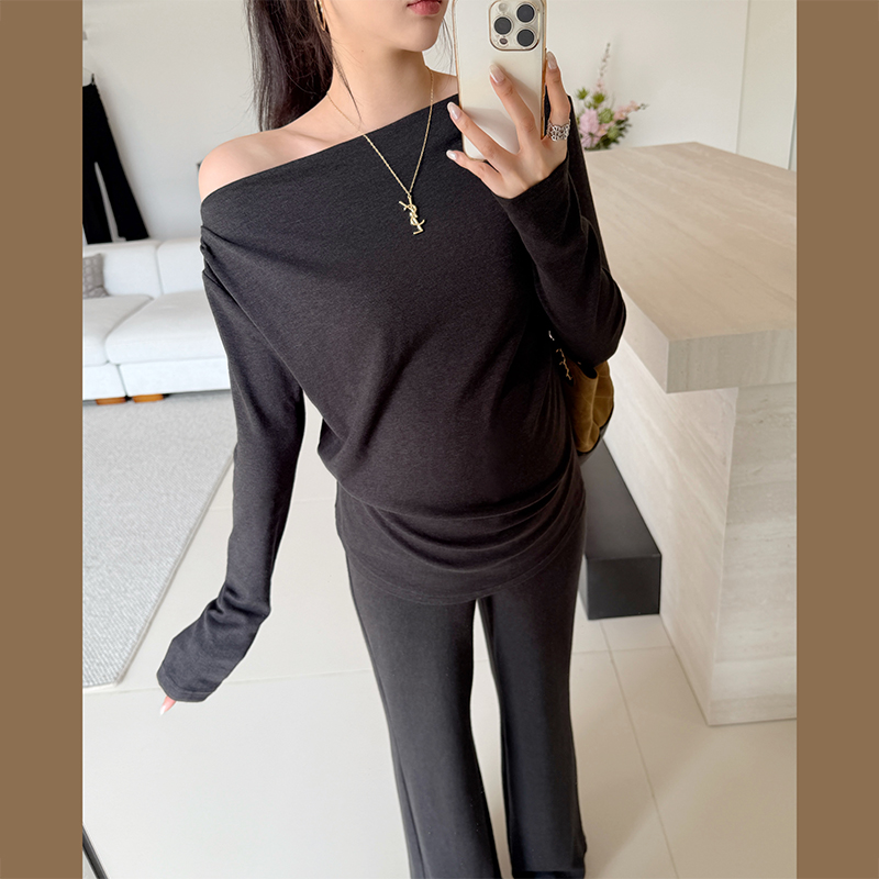 孕妇装宽松一字肩孕妇上衣女2025秋季新款打底长袖针织衫4703