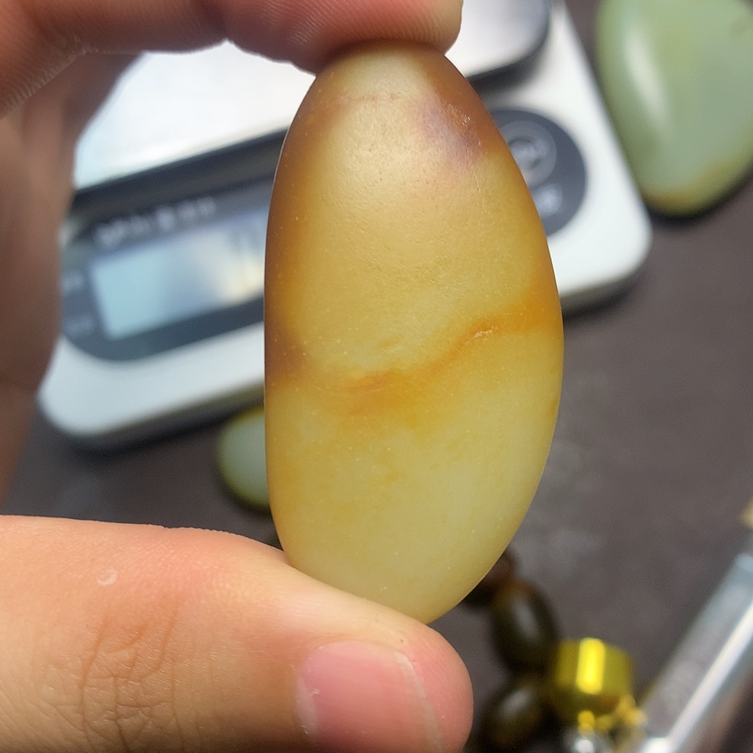 和田玉（糖玉）未镶嵌挂件