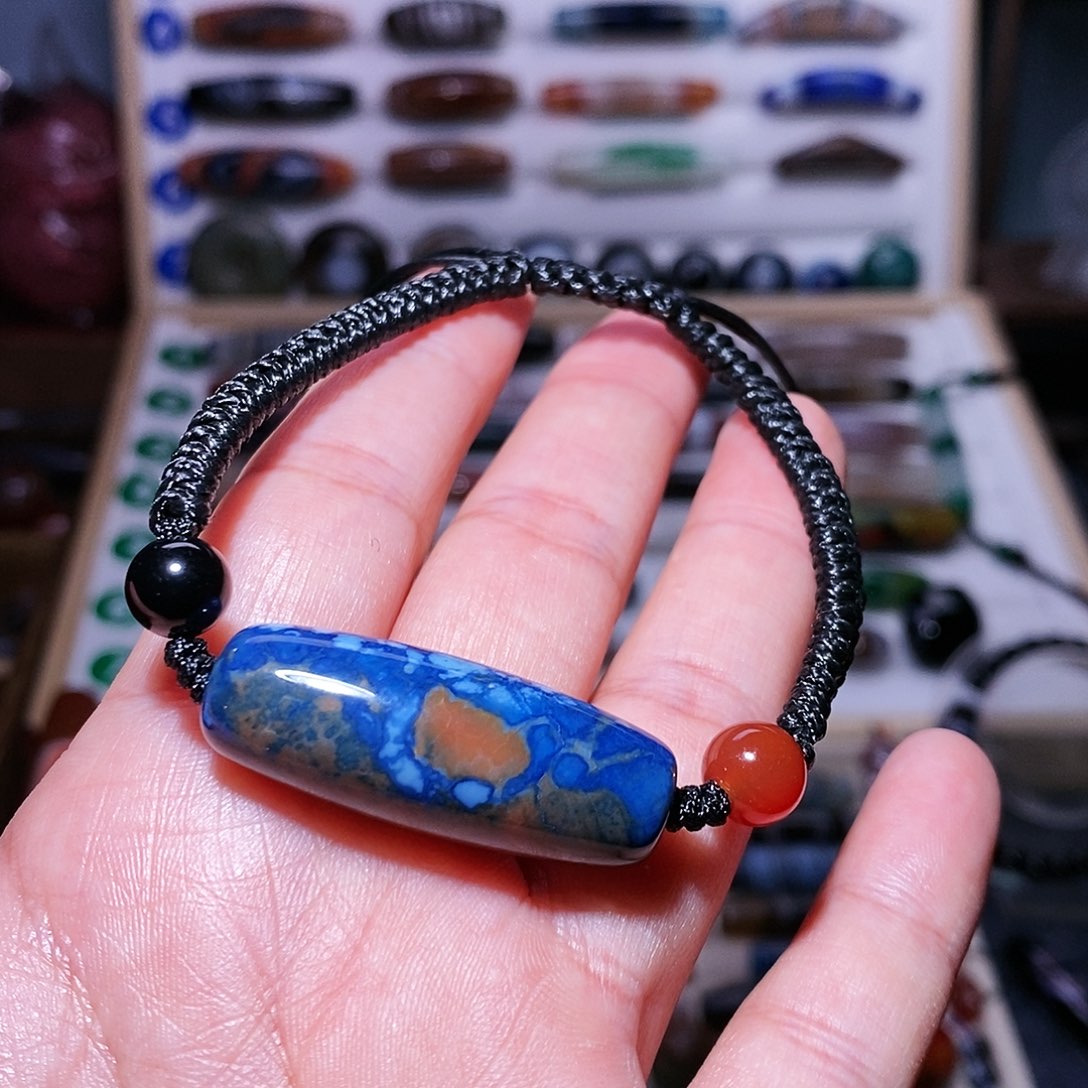 玛瑙吊坠未镶嵌…