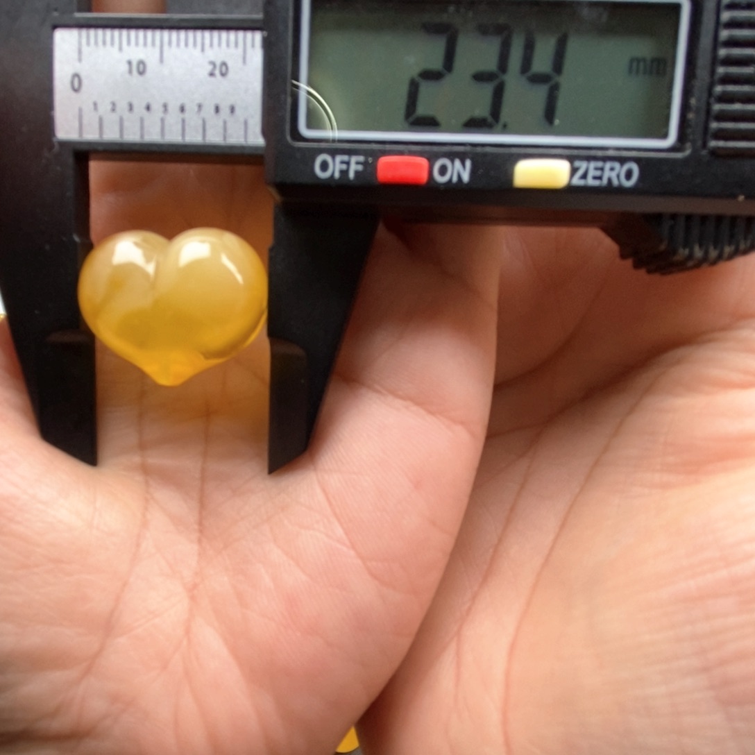 琥珀未镶嵌珠宝奇石蜜蜡屁桃