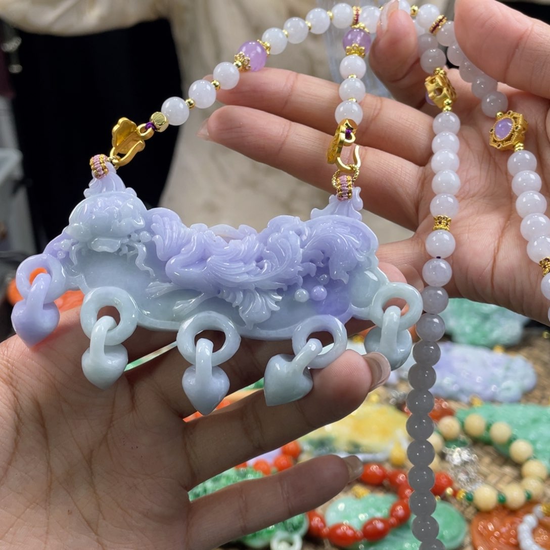 翡翠颈饰未镶嵌代编织