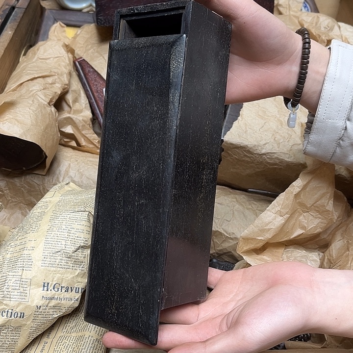 大叶紫檀（黑酸枝木类）