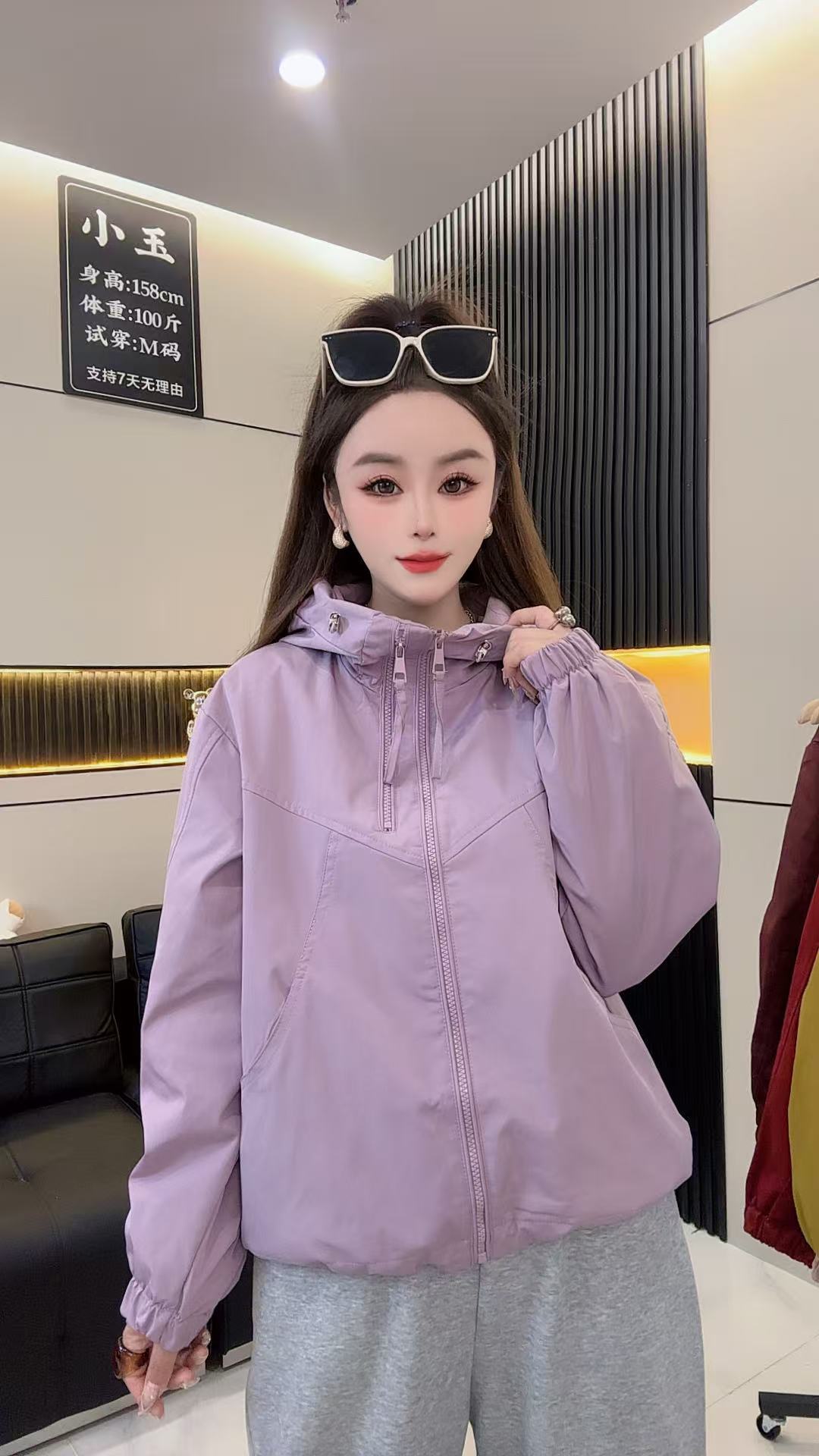 冲锋衣女春秋季短款外套运动小个子2025新款爆款洋气夹克女上衣