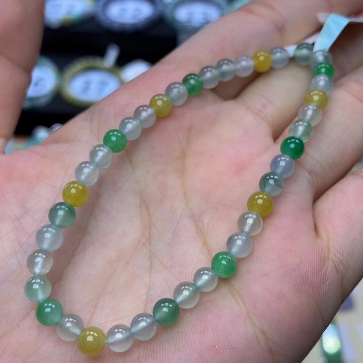 翡翠手链未镶嵌翡翠