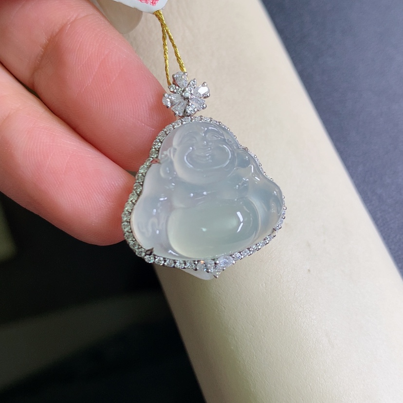 【闪购商品】翡翠颈饰18K金镶嵌一刀切佛公