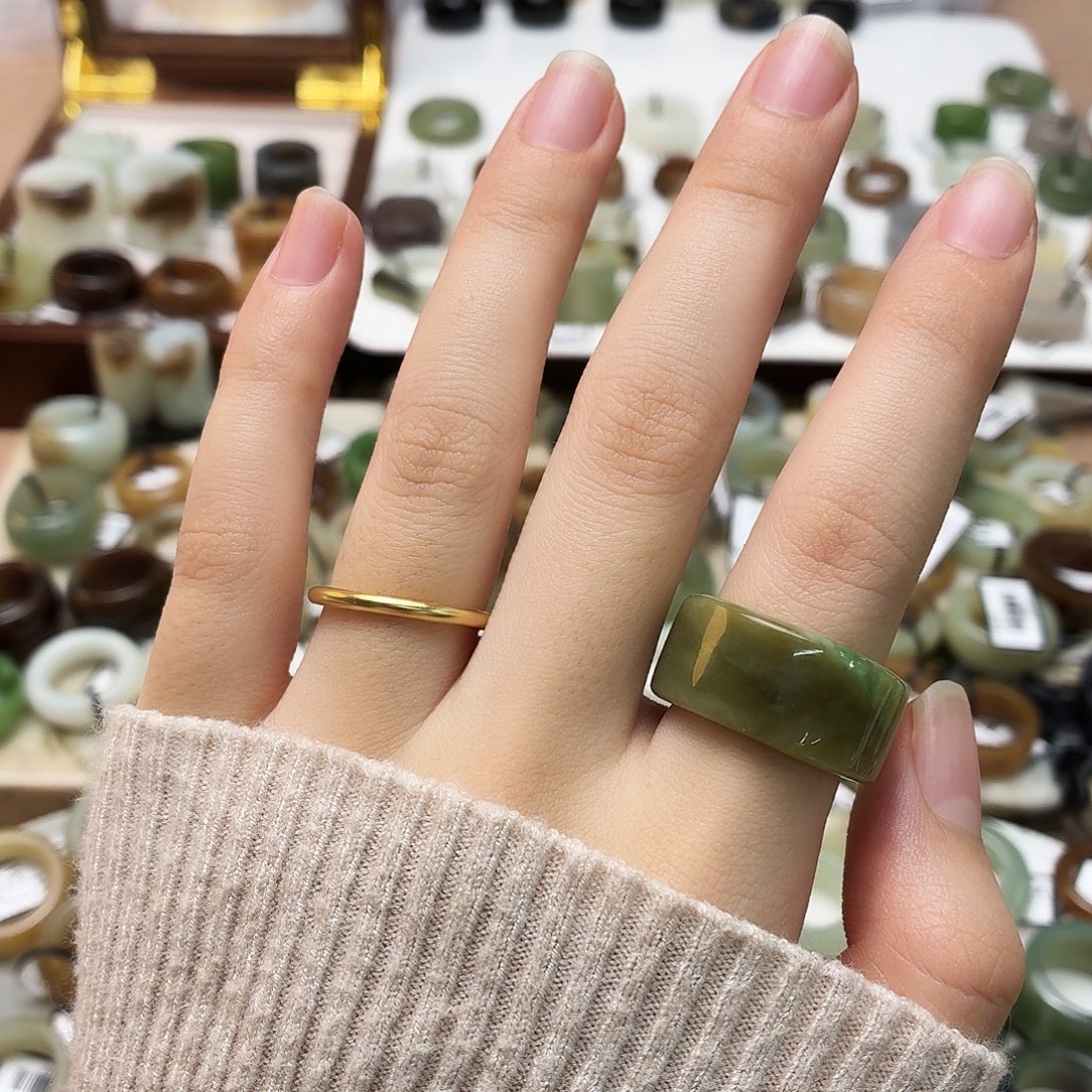 未镶嵌戒指和田玉x6黑阳冻直切17.5不退换