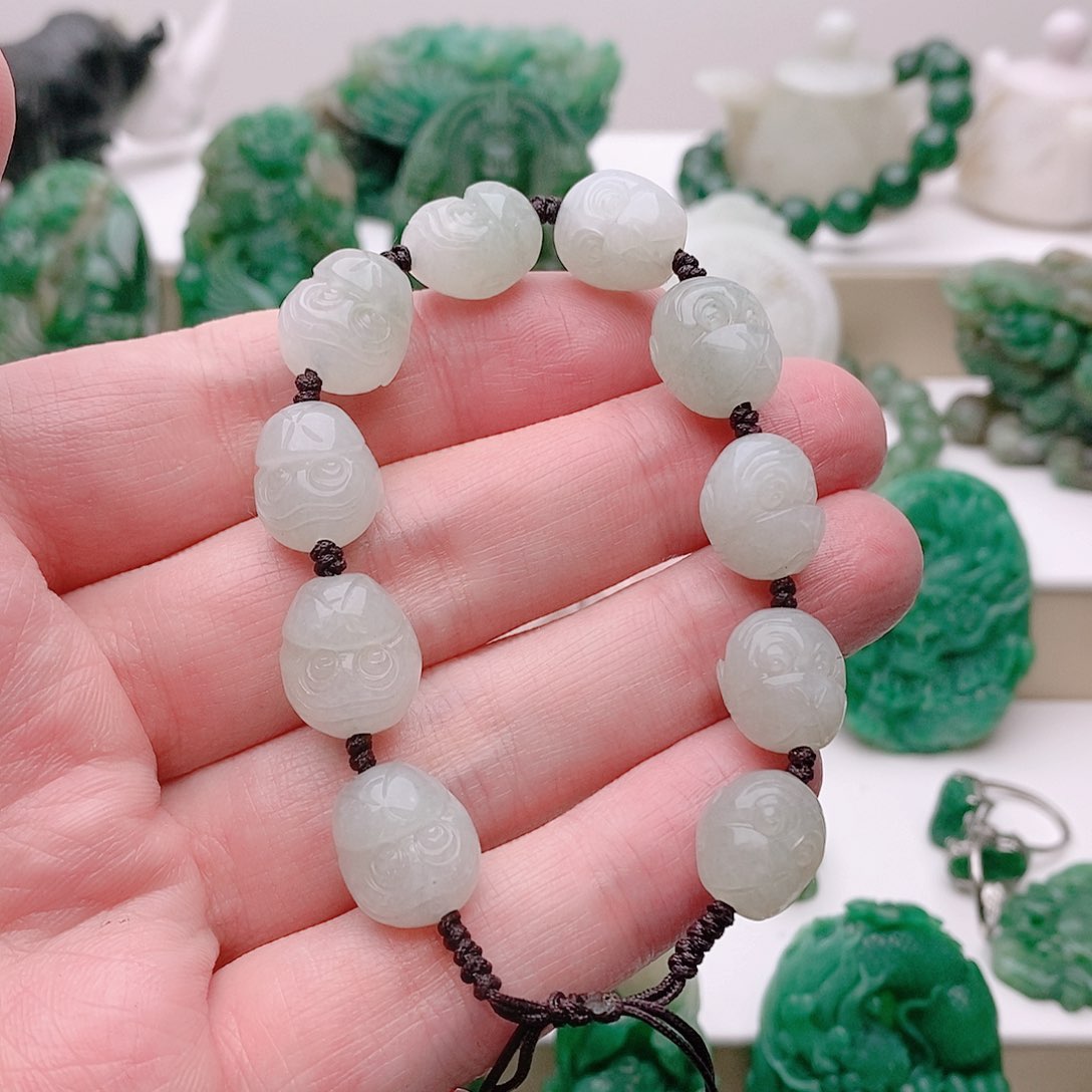 独山玉未镶嵌珠串