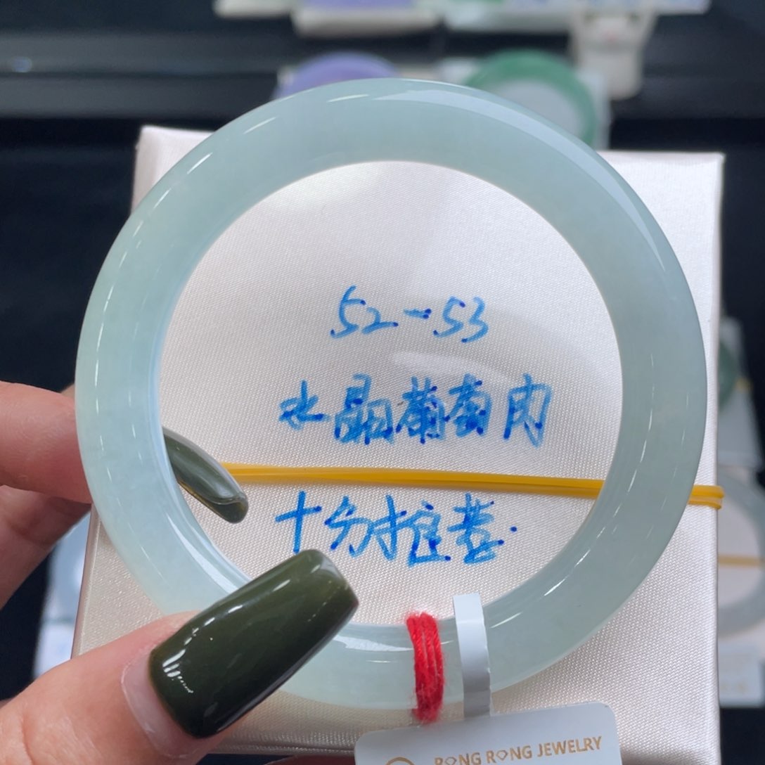 翡翠手镯未镶嵌糯**妹翡翠手镯
