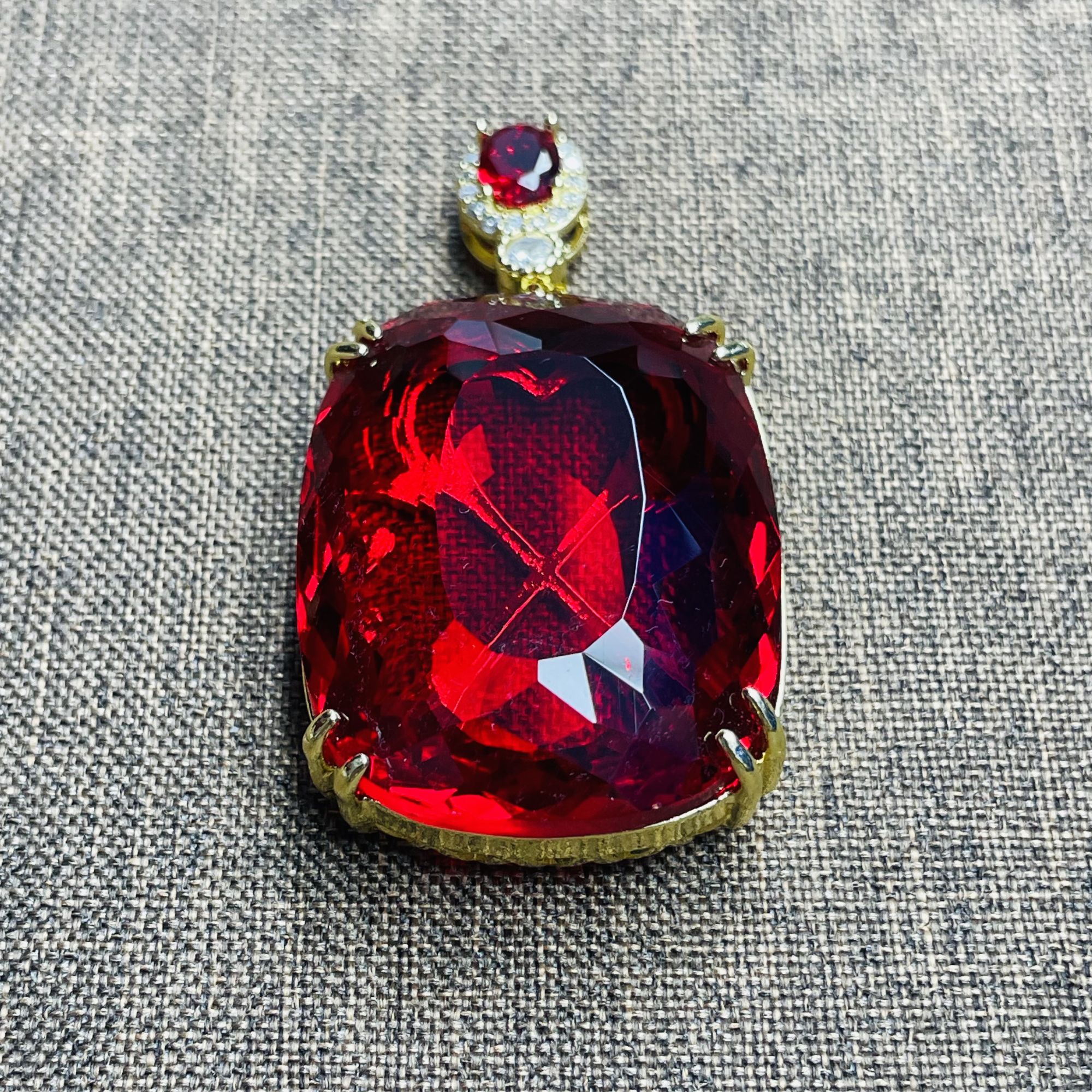 【锦希优选】F474-1Z红吊坠多样性发一件