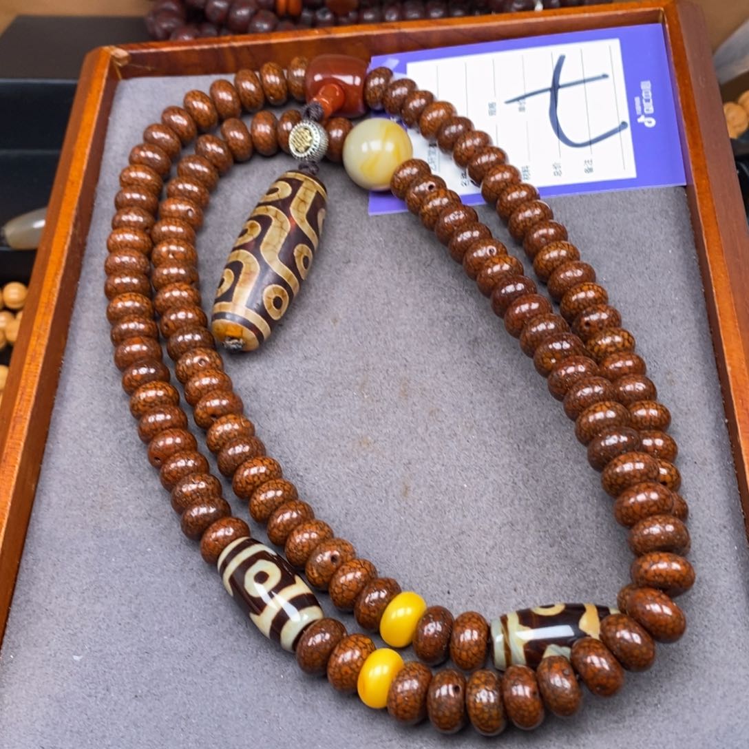 星月菩提吊坠峰**画星月