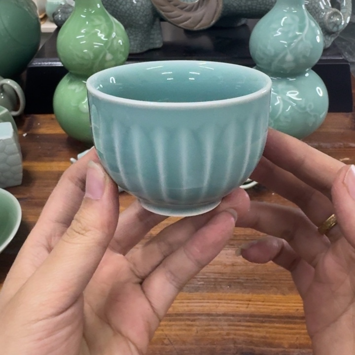 龙泉青瓷茶具微瑕5345