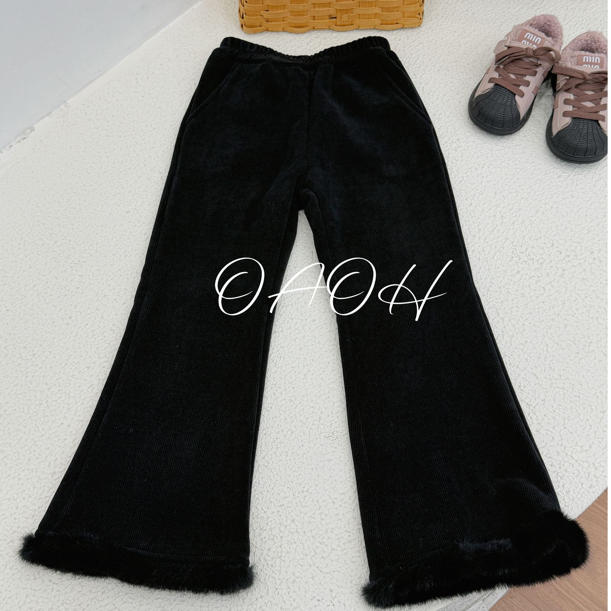 OAOH女中大童时尚休闲加绒裤子洋气夹棉裤子喇叭裤K1C9875黑色