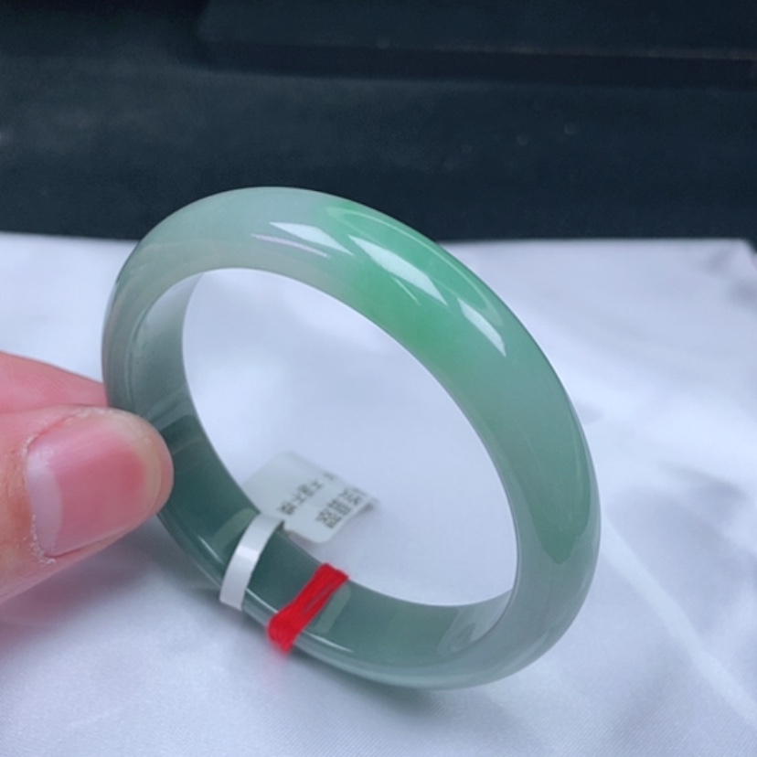 【闪购商品】翡翠手镯未镶嵌，