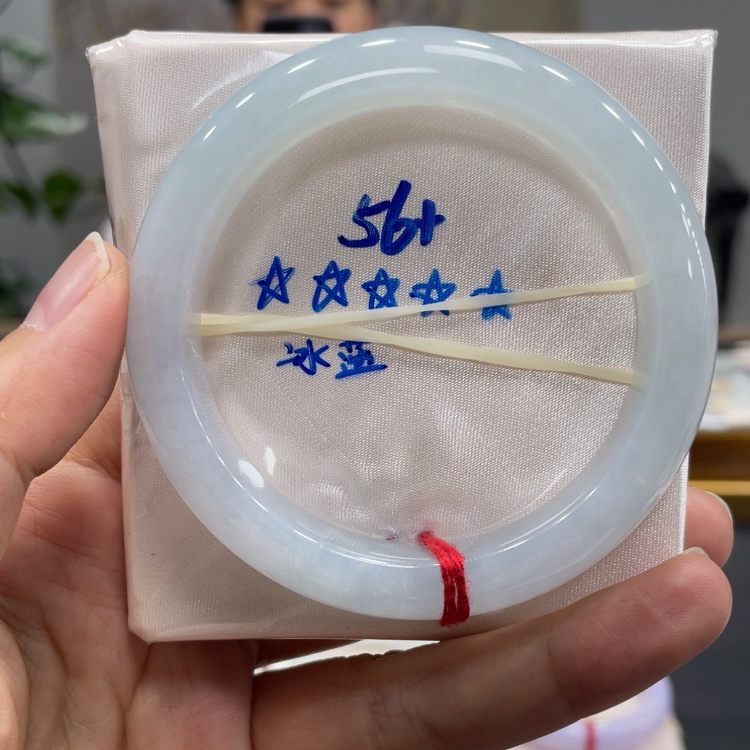 翡翠未镶嵌手镯翡翠