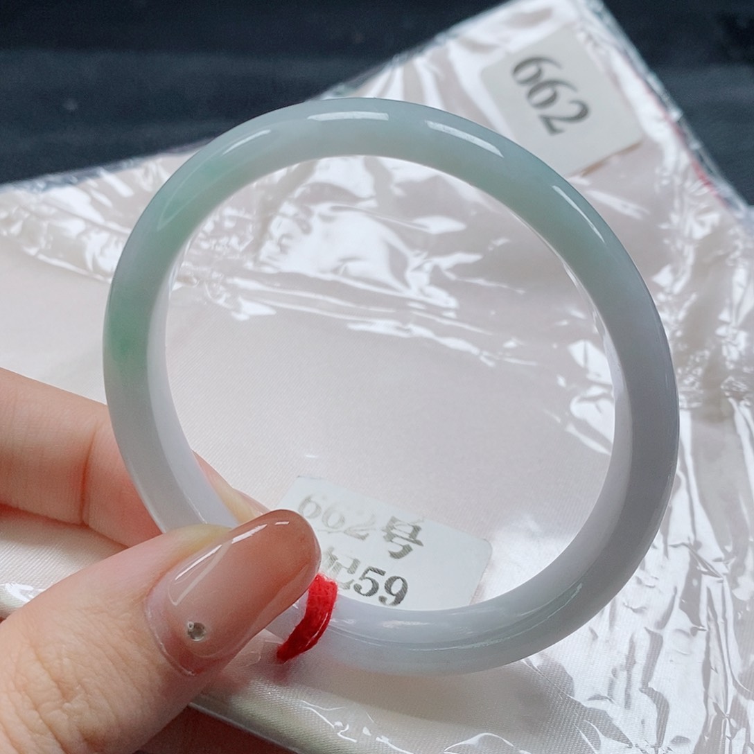 【闪购商品】未镶嵌手镯（贵妃镯）翡翠535号