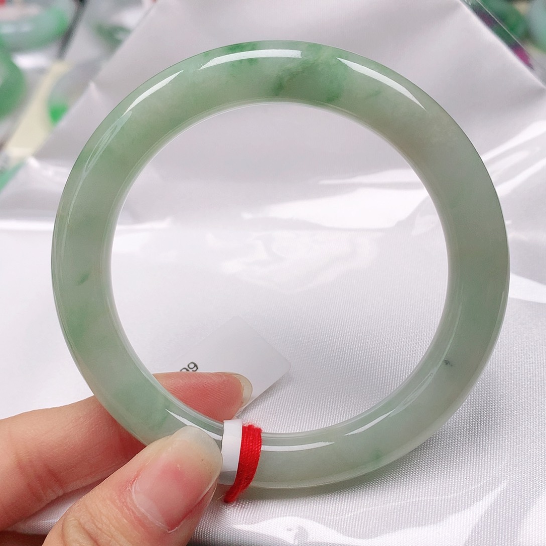 翡翠手镯（圆镯）未镶嵌天然翡翠手镯55