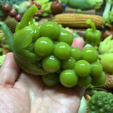 蛇纹石玉手把件未镶嵌