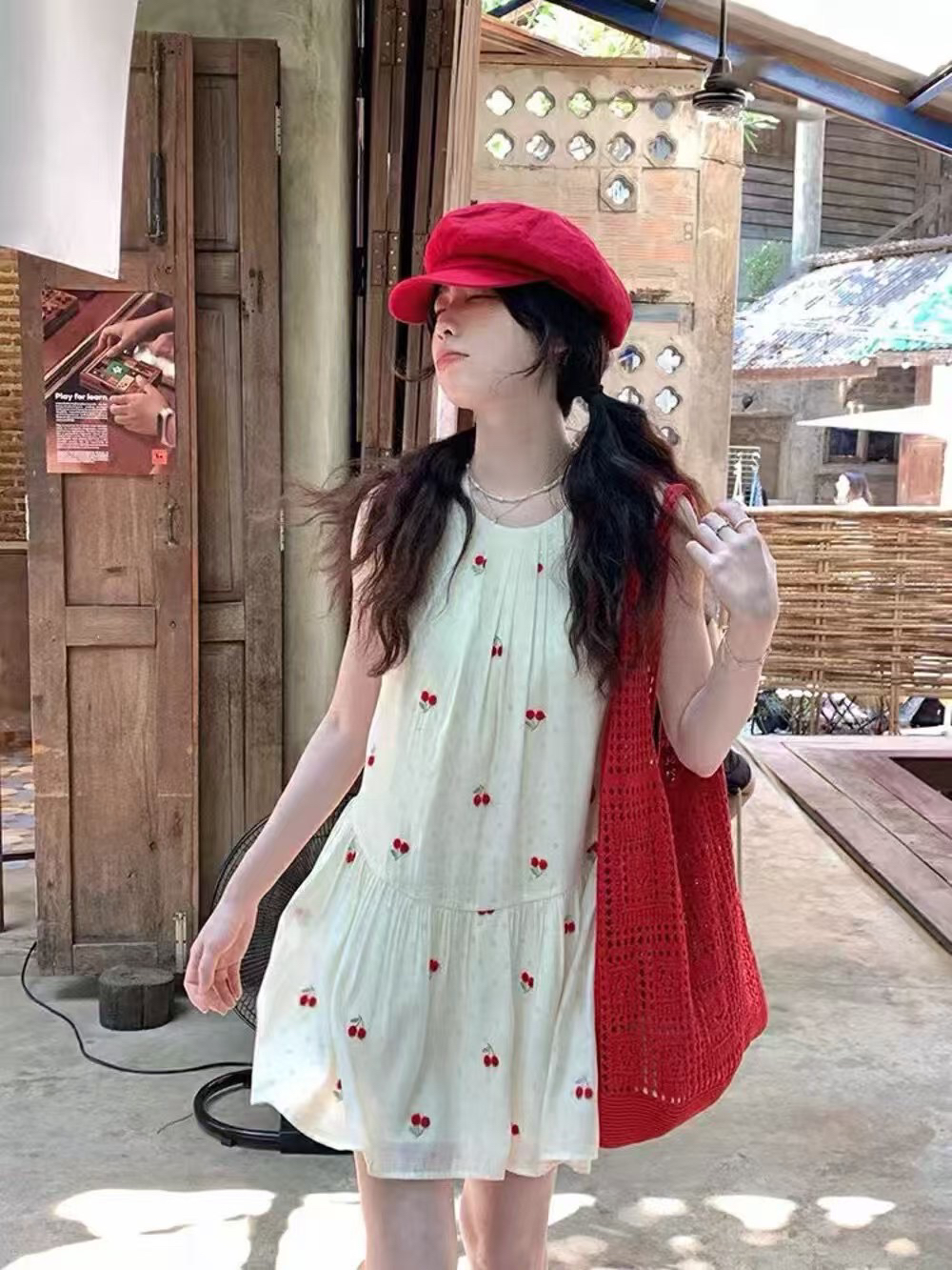 温柔甜美小樱桃无袖短裙夏季宽松度假风背心连衣裙5291
