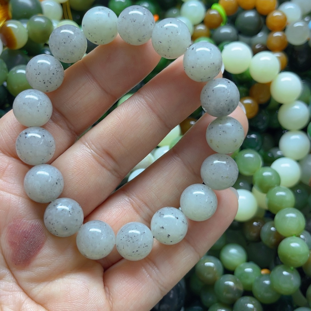 未镶嵌和田玉手链